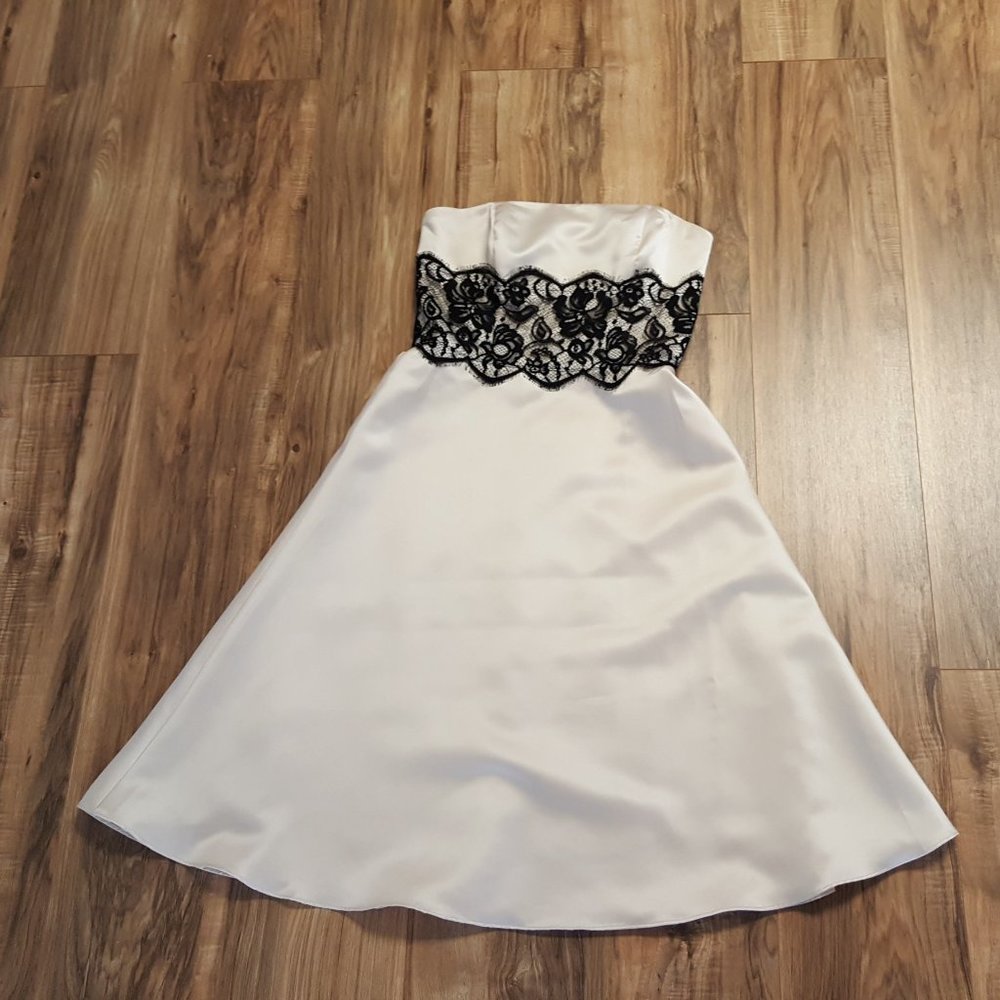 WHITE HOUSE BLACK MARKET CHAMPAGNE SATIN DRESS